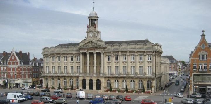 Appartement Tout Confort Cambrai Luaran gambar